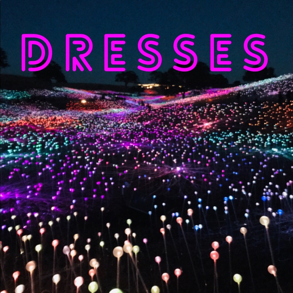 Dressses upon dresses!! 👗